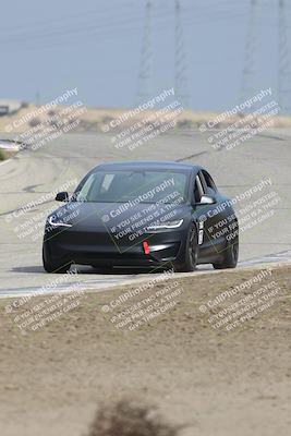 media/Oct-19-2025-Speed Ventures (Sun) [[a6e7fe67be]]/TC B/Session 2 (Outside Grapevine)/